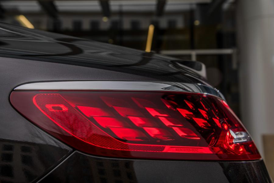 Детали экстерьера Mercedes-AMG S65 Coupe (C217) 2018 года  (NA) (фото 19 из 44)